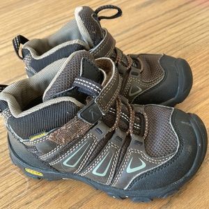 Kids Keen shoes